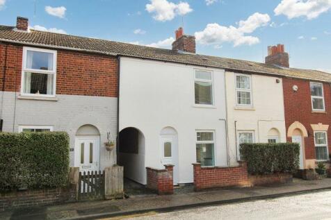 2 bedroom terraced house for sale