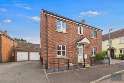 Dakota Close, Melksham SN12 4 bed detached house for sale