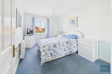 Giffords Court, Melksham SN12 1 bed apartment for sale