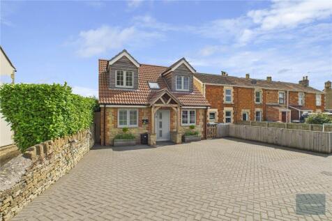 Semington Road, Wiltshire SN12 3 bed detached house for sale