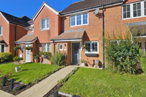 VALLEY MEADOW MEWS, DENMEAD 2 bed house for sale