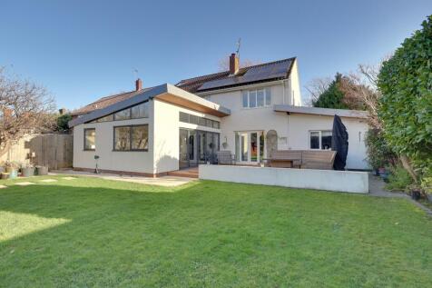 Castle Avenue, Warblington, Havant 4 bed detached house for sale