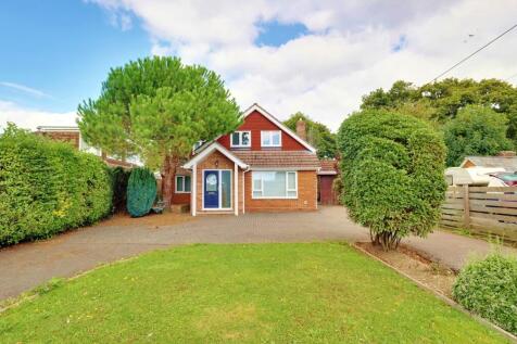 4 bedroom chalet for sale