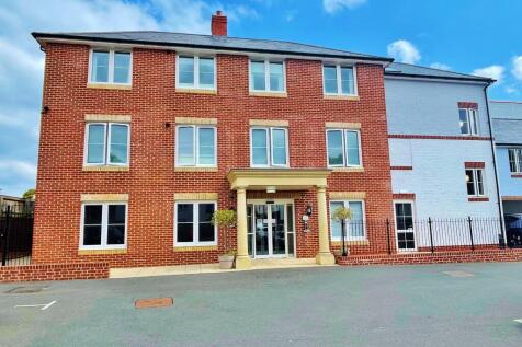 Hubert Lodge, South Street, Hythe 2 bed retirement property for sale