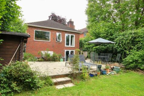 5 bedroom detached bungalow for sale