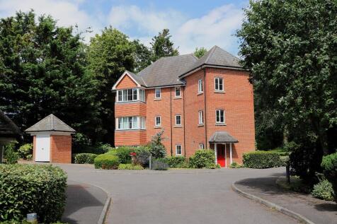 Romsey 2 bed apartment for sale