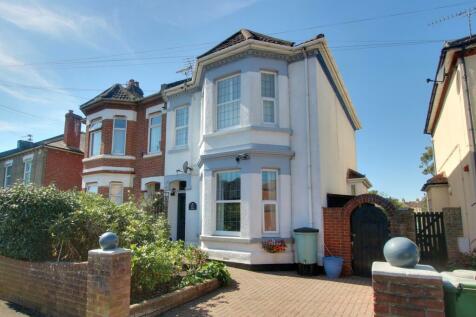 5 bedroom semi-detached house for sale