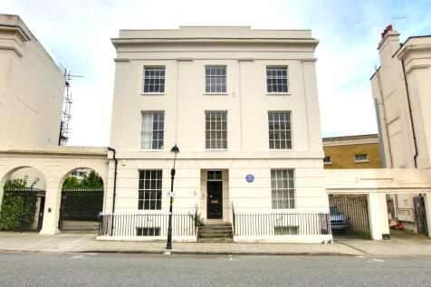 Carlton Crescent, Southampton 2 bed duplex for sale