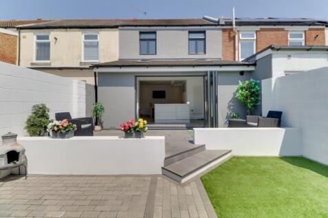 Stride Avenue, Portsmouth 3 bed terraced house for sale