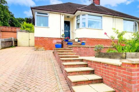 2 bedroom semi-detached bungalow for sale