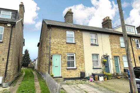 West Road, Sawbridgeworth, CM21 2 bed terraced house for sale