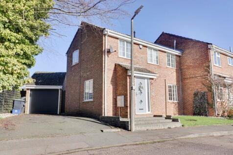 Crown Close, Sheering, Bishop's... 3 bed semi