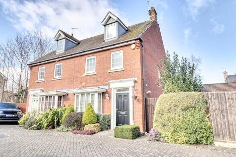 Little Canfield, Essex, DUNMOW, CM6 3 bed semi