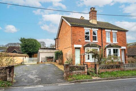 2 bedroom semi-detached house for sale
