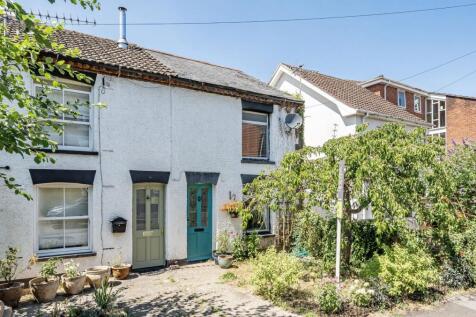 2 bedroom end of terrace house for sale