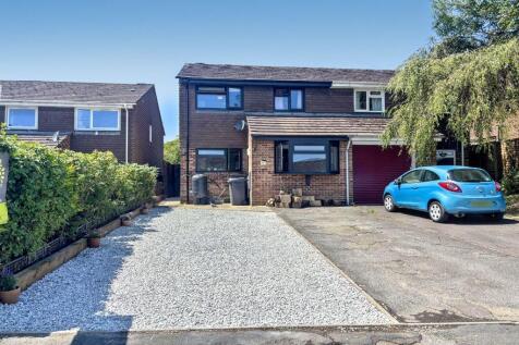 Sunnyside Close, Charlton, Andover... 4 bed semi