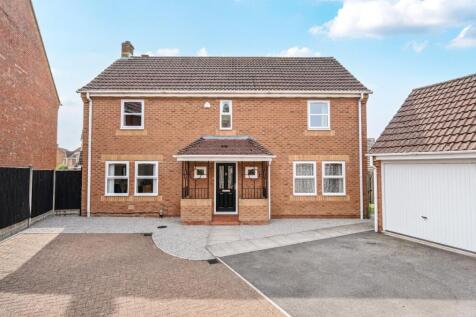 Emden Road, Andover, SP10 4LL 4 bed detached house for sale