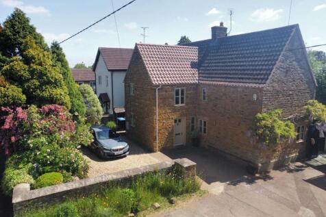 Pound Lane, Great Billing Village... 3 bed semi