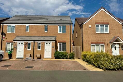 3 bedroom semi-detached house for sale