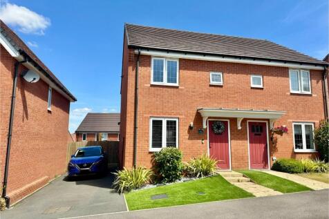 2 bedroom semi-detached house for sale