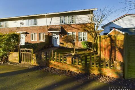 3 bedroom end of terrace house for sale