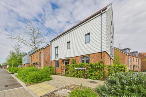 Furzelea Way, Basingstoke RG24 4 bed detached house for sale