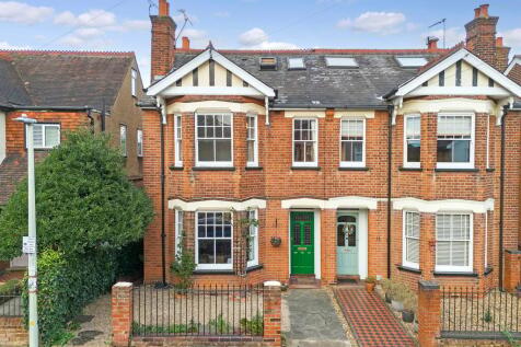 BRAEMAR AVENUE, CHELMSFORD, CM2 5 bed character property for sale