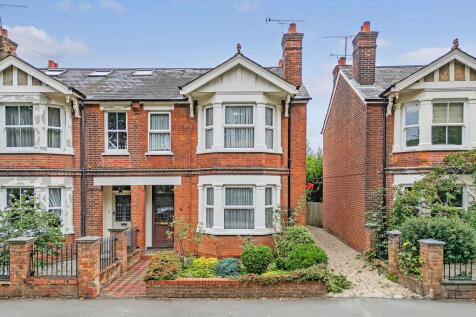 4 bedroom semi-detached house for sale