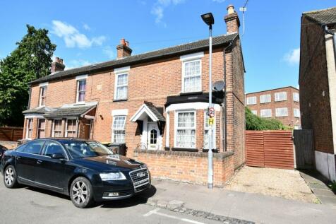 2 bedroom semi-detached house for sale