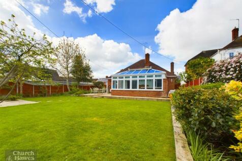 3 bedroom detached bungalow for sale