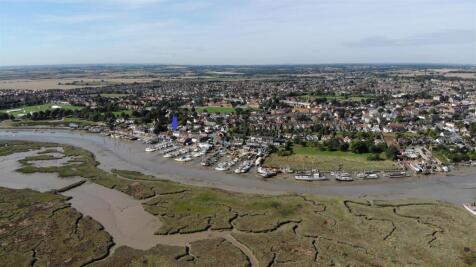 WATERSIDE, The Hythe, Maldon 3 bed end of terrace house for sale