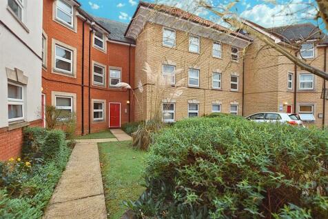 Haltwhistle Road, South Woodham Ferrers 1 bed apartment for sale