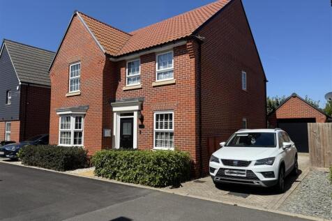 Harris Street Burnham on Crouch 4 bed detached house for sale