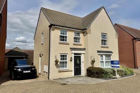 Willow Walk, Southminster 4 bed detached house for sale