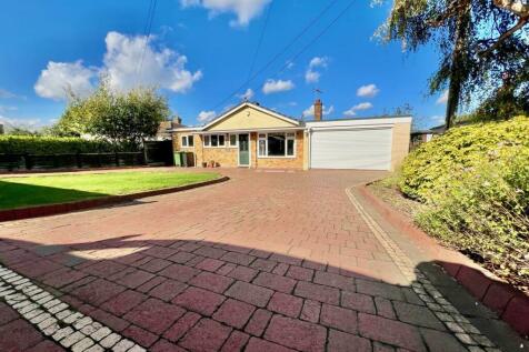 3 bedroom detached bungalow for sale