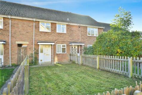 2 bedroom maisonette for sale