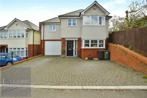 2 bedroom detached house for sale