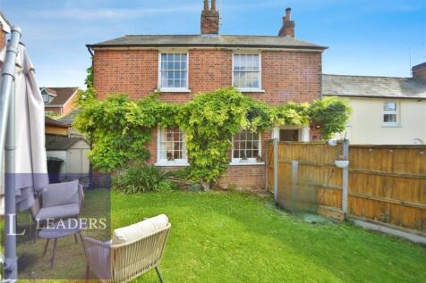 Parsonage Street, Halstead, Essex 3 bed semi
