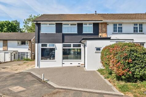 4 bedroom semi-detached house for sale