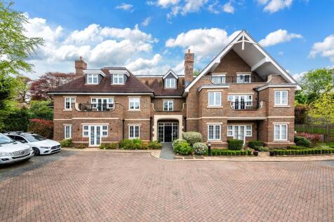 Outwood Lane, Coulsdon CR5 2 bed apartment for sale
