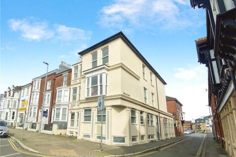 Hampshire Terrace, Portsmouth, Hampshire 2 bed apartment for sale
