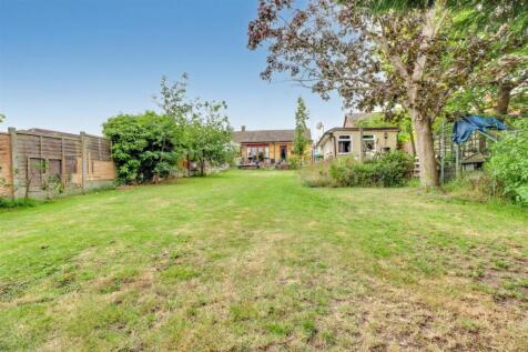 3 bedroom semi-detached bungalow for sale
