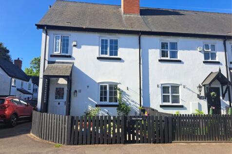 High Street, Hale Village, Liverpool... 3 bed end of terrace house for sale