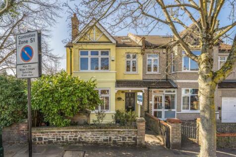 5 bedroom semi-detached house for sale