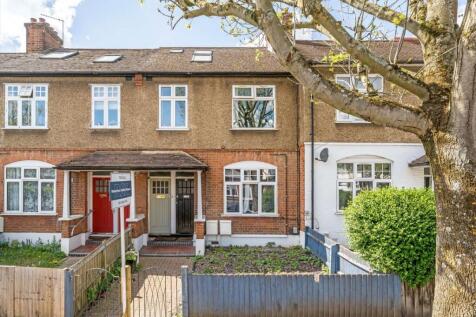 Junction Road, London W5 3 bed maisonette for sale