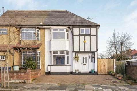 4 bedroom semi-detached house for sale