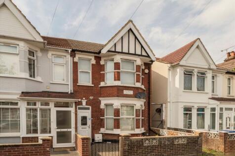 Northcote Avenue, Southall UB1 4 bed end of terrace house for sale