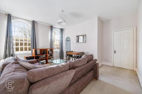 West Park Road, Southall, UB2 1 bed flat for sale