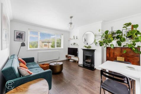 Lower Boston Road, London, W7 2 bed maisonette for sale