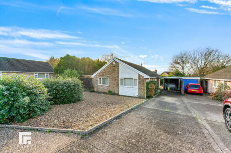 2 bedroom detached bungalow for sale